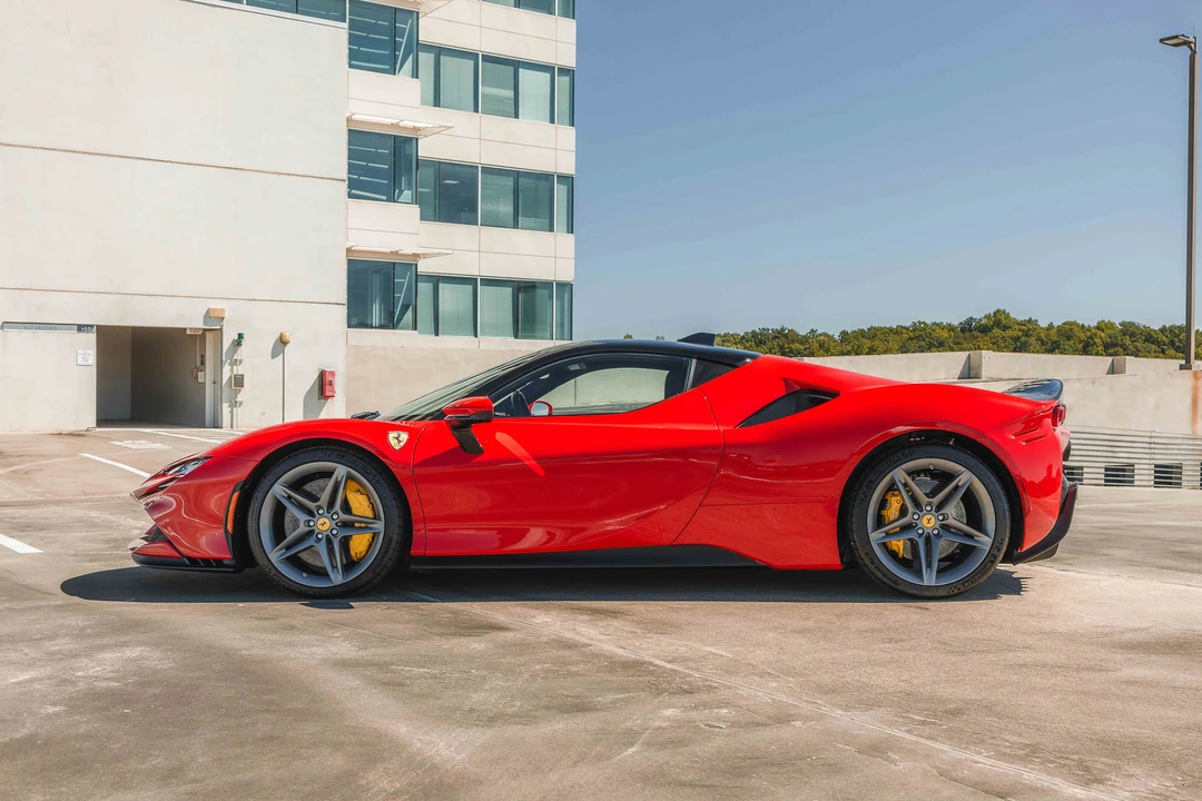 2021 Ferrari SF90 Stradale - Image 9 of 31