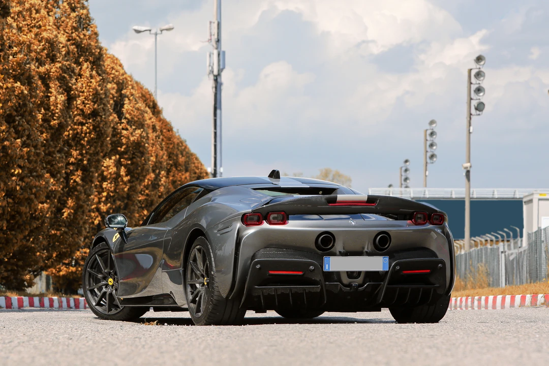 2021 Ferrari SF90 Stradale - Image 7 of 31