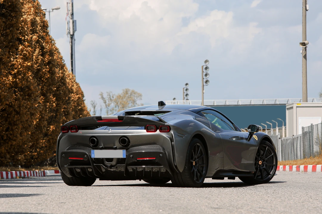 2021 Ferrari SF90 Stradale - Image 5 of 31