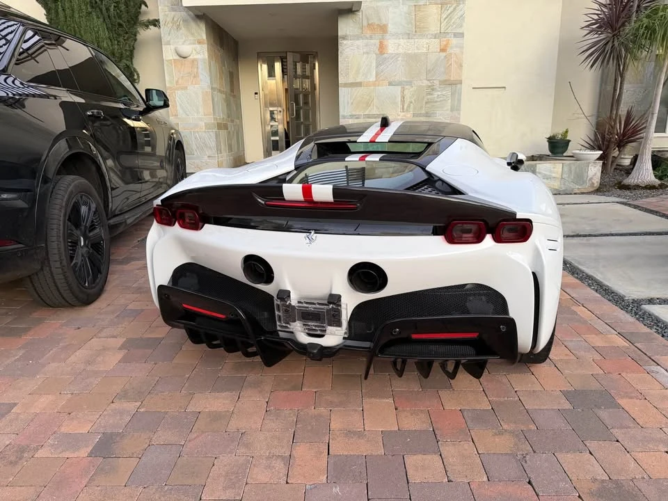 2021 Ferrari SF90 Stradale - Image 4 of 10