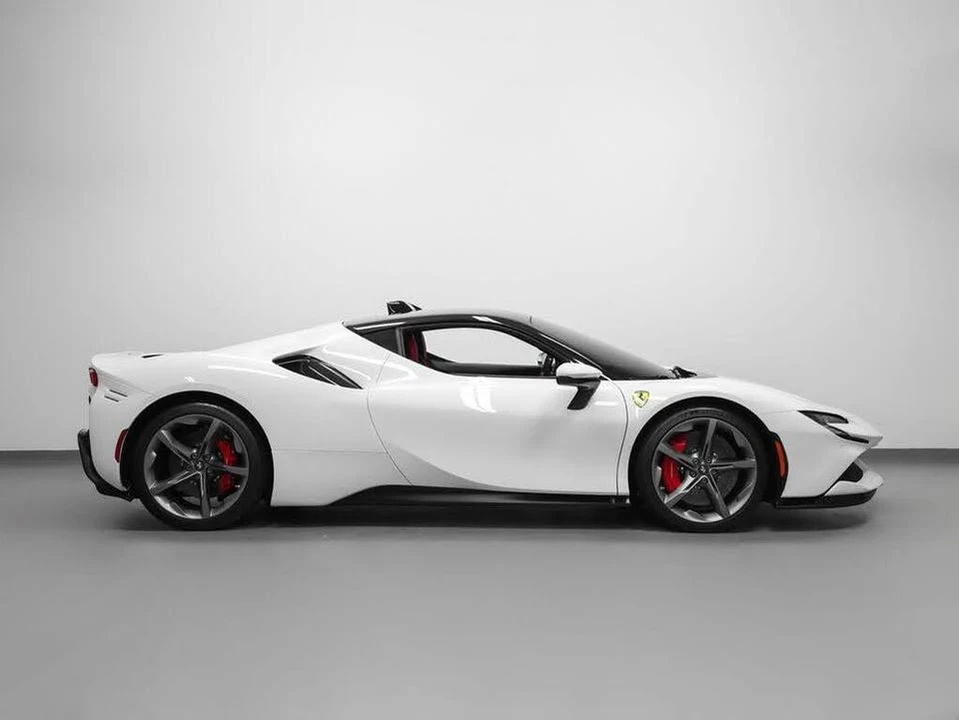 2021 Ferrari SF90 Stradale - Image 5 of 9