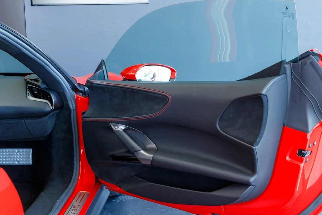 2021 Ferrari SF90 Stradale - Image 29 of 31