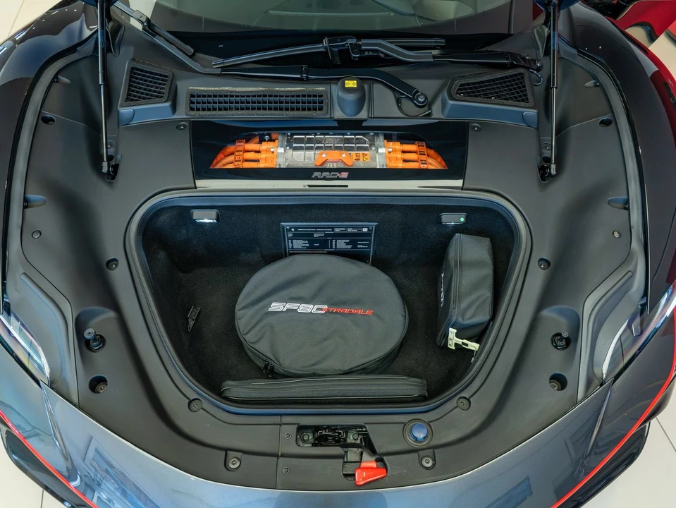 2021 Ferrari SF90 Stradale - Image 22 of 27