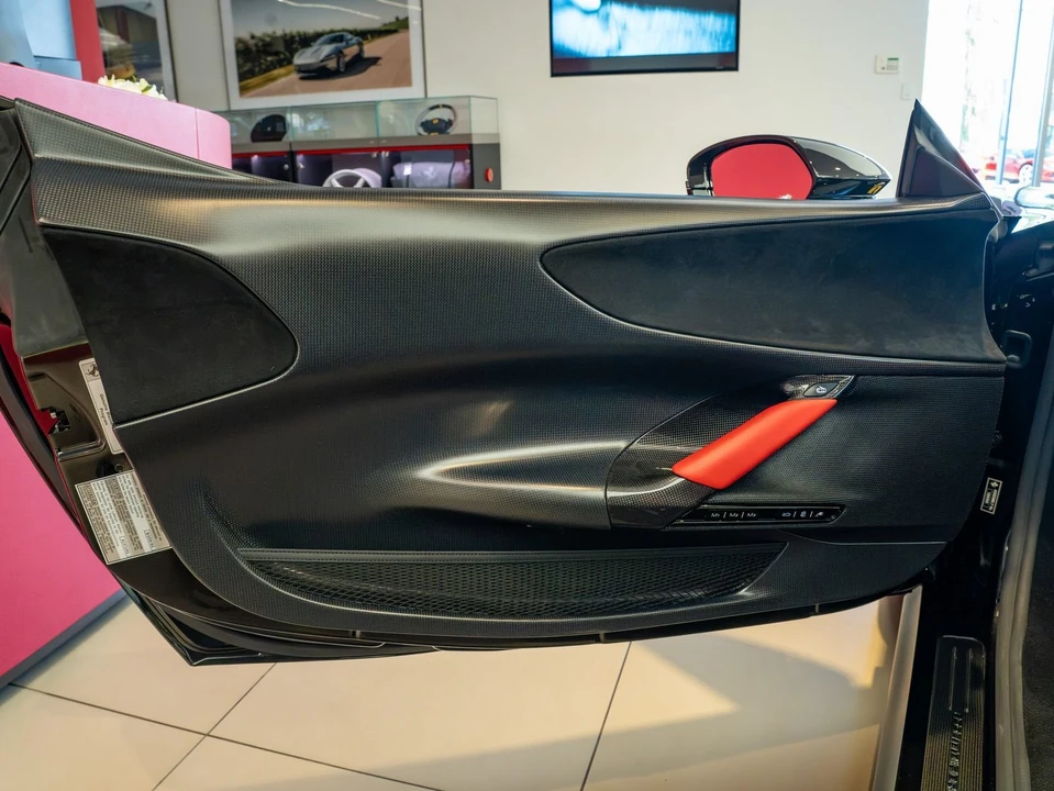 2021 Ferrari SF90 Stradale - Image 8 of 27