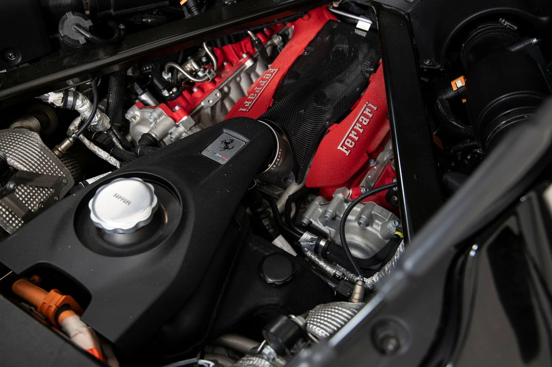 2021 Ferrari SF90 Stradale - Image 28 of 31