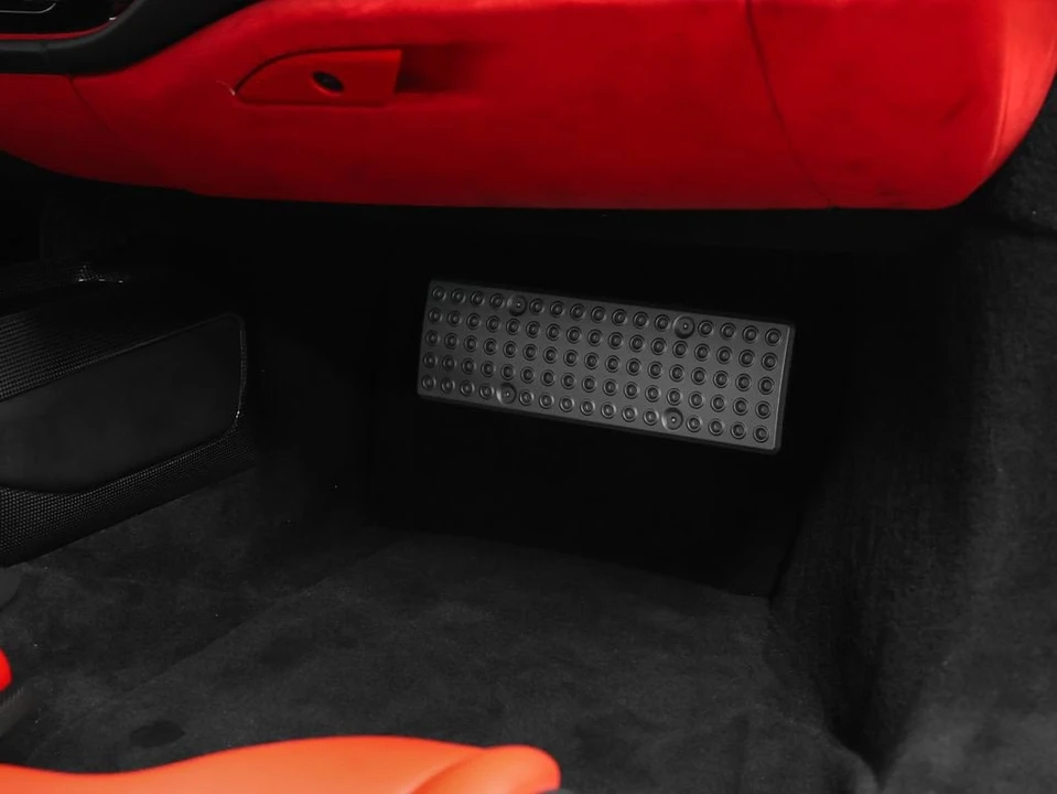 2021 Ferrari SF90 Stradale - Image 30 of 31