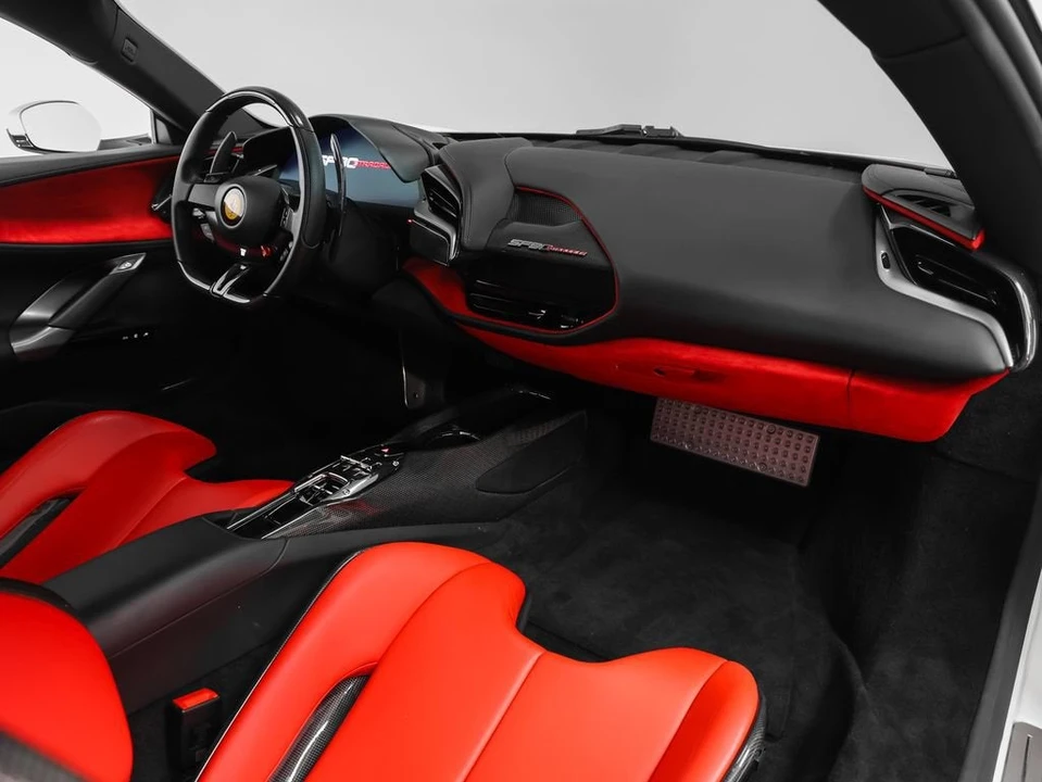 2021 Ferrari SF90 Stradale - Image 27 of 31
