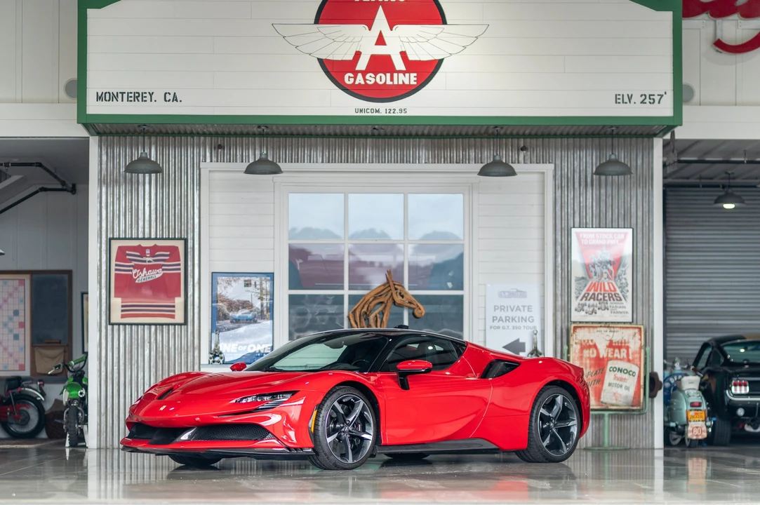 2021 Ferrari SF90 Stradale - Image 8 of 31