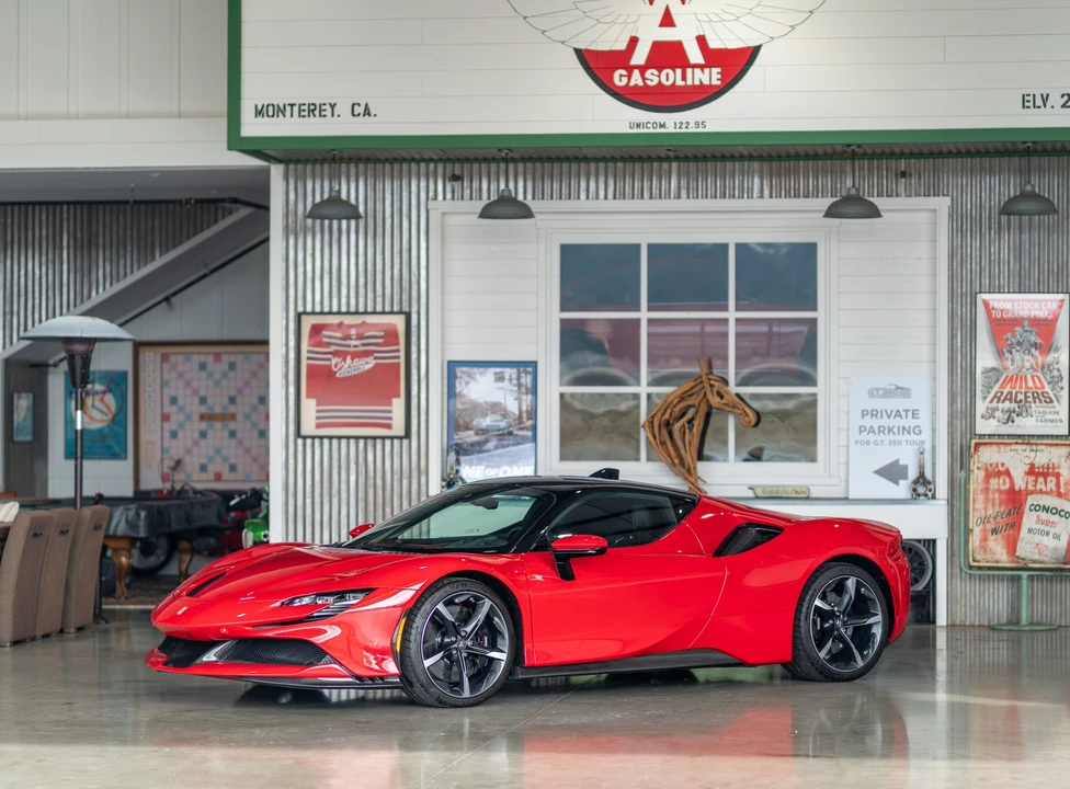 2021 Ferrari SF90 Stradale - Image 2 of 31