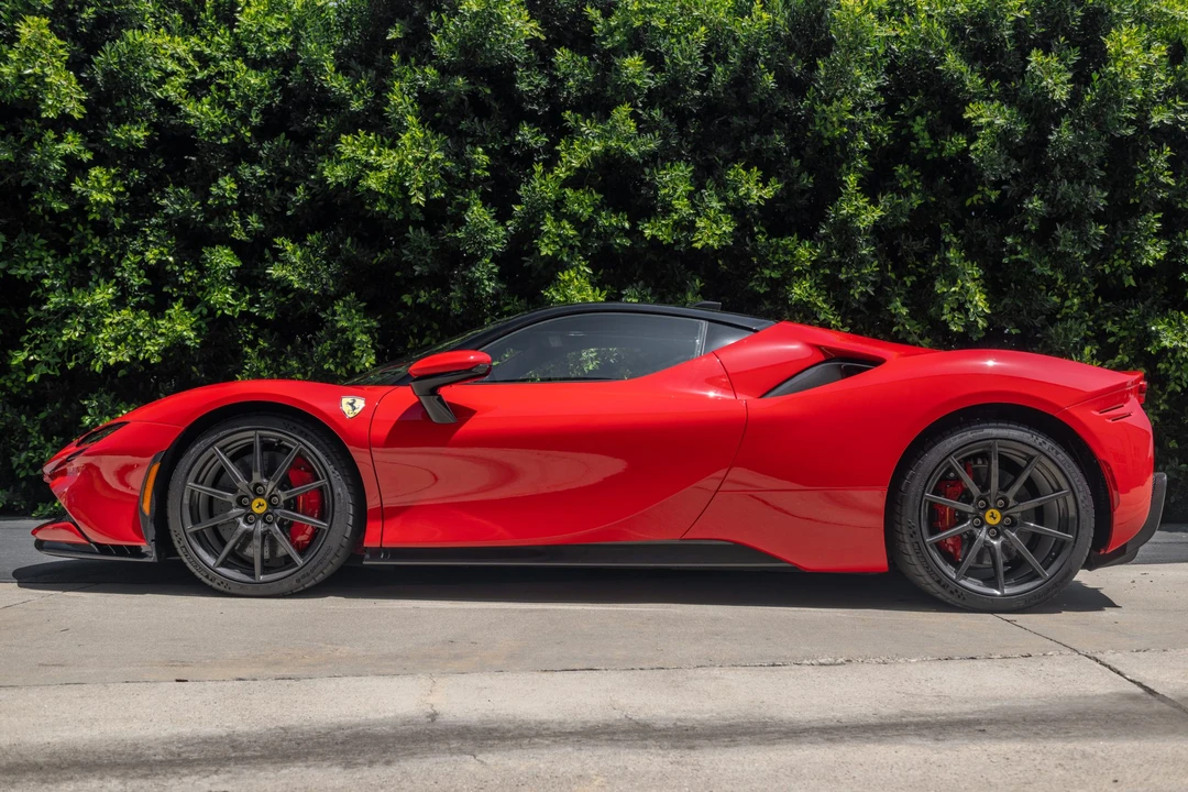 2021 Ferrari SF90 Stradale - Image 16 of 31