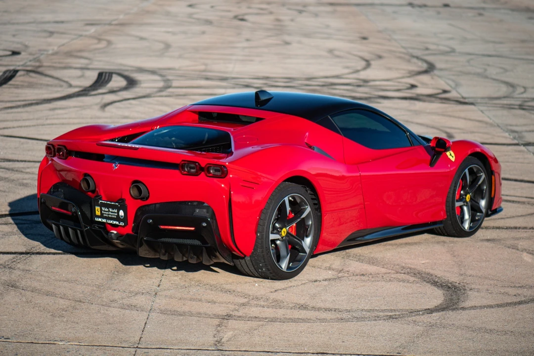2021 Ferrari SF90 Stradale - Image 24 of 31