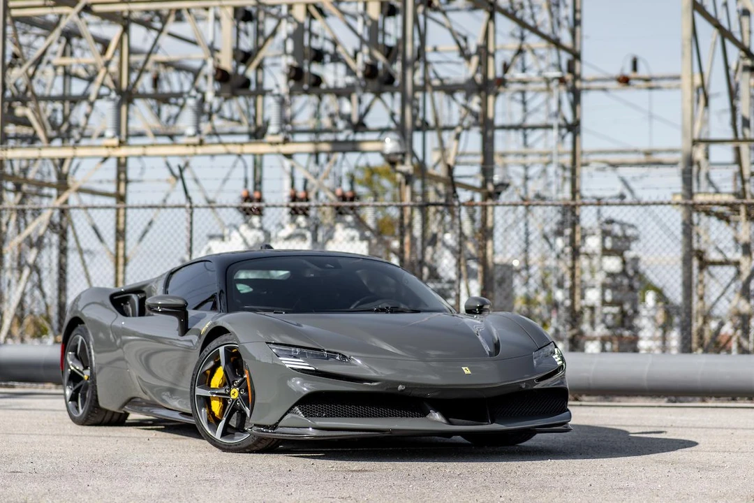 2021 Ferrari SF90 Stradale - Image 17 of 31