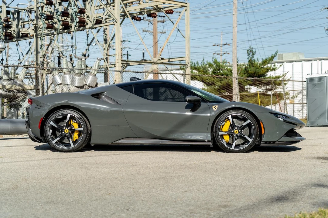 2021 Ferrari SF90 Stradale - Image 14 of 31