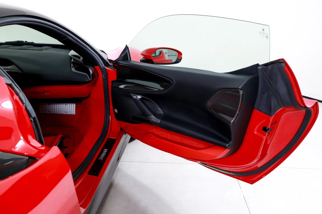2021 Ferrari SF90 Stradale - Image 18 of 31
