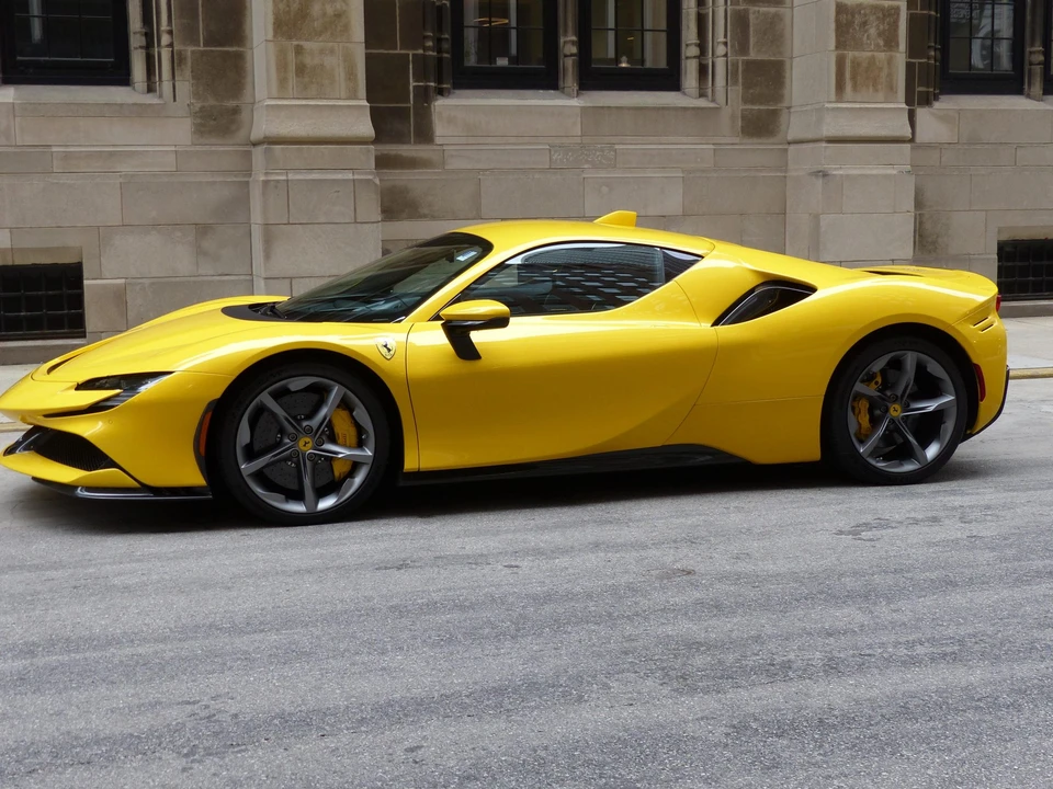 2021 Ferrari SF90 Stradale - Image 19 of 31