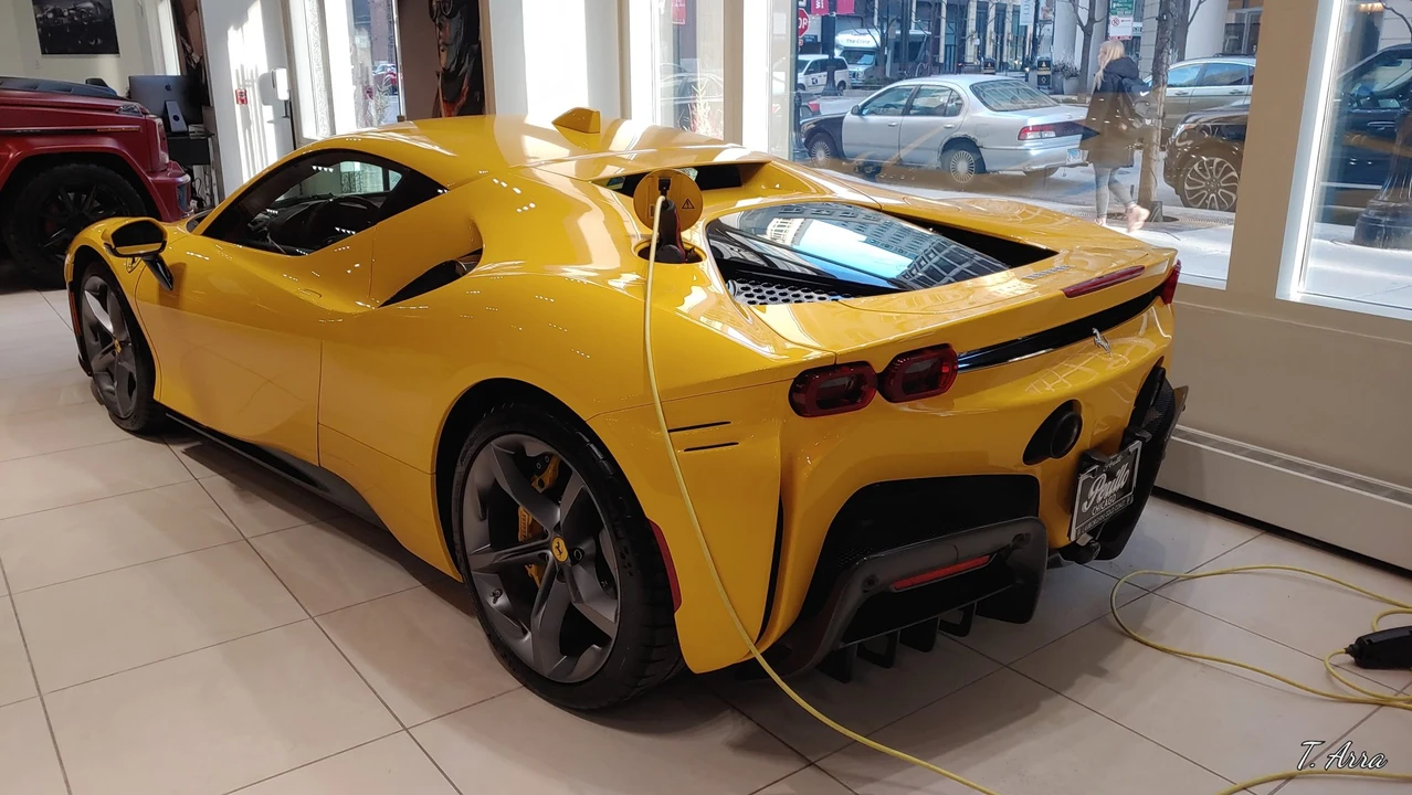 2021 Ferrari SF90 Stradale - Image 23 of 31