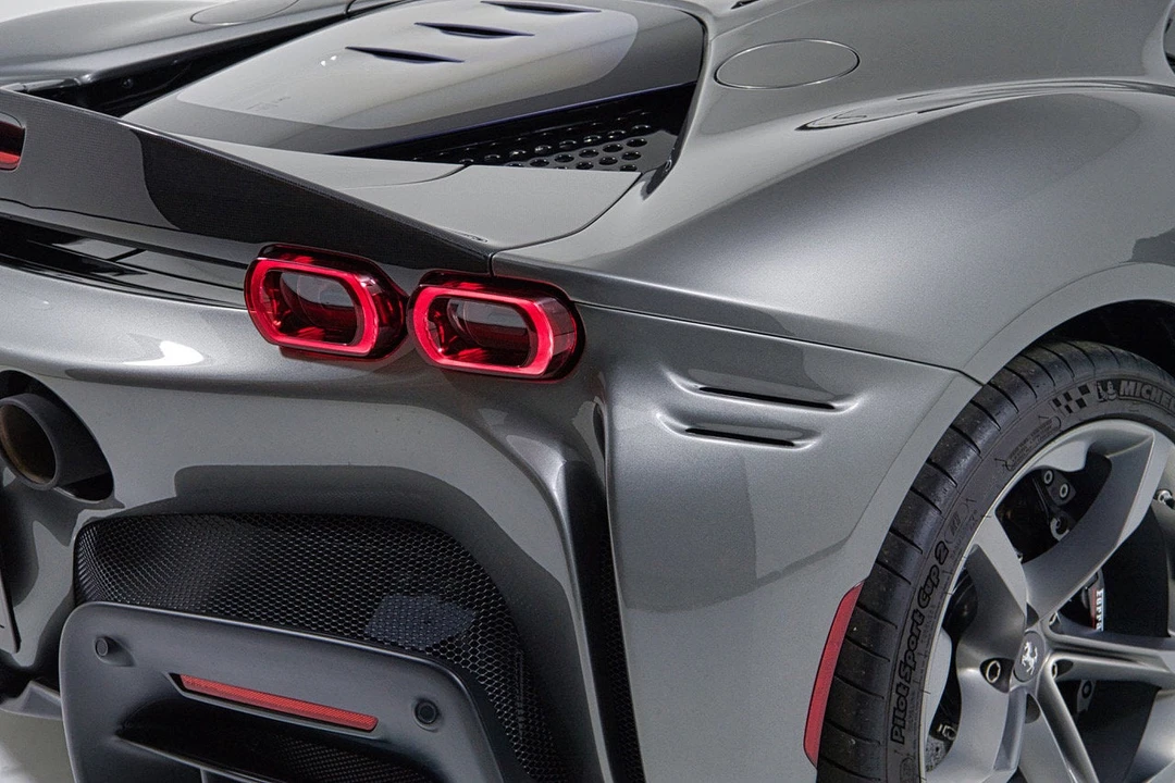 2021 Ferrari SF90 Stradale - Image 25 of 31