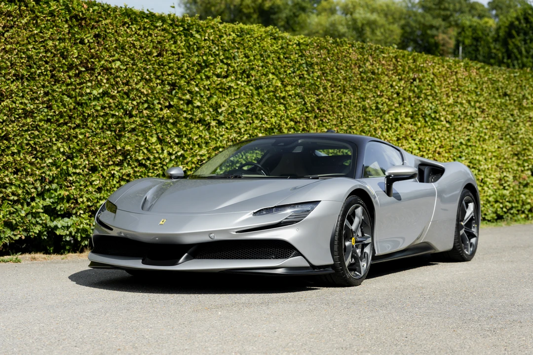 2021 Ferrari SF90 Stradale - Image 9 of 31