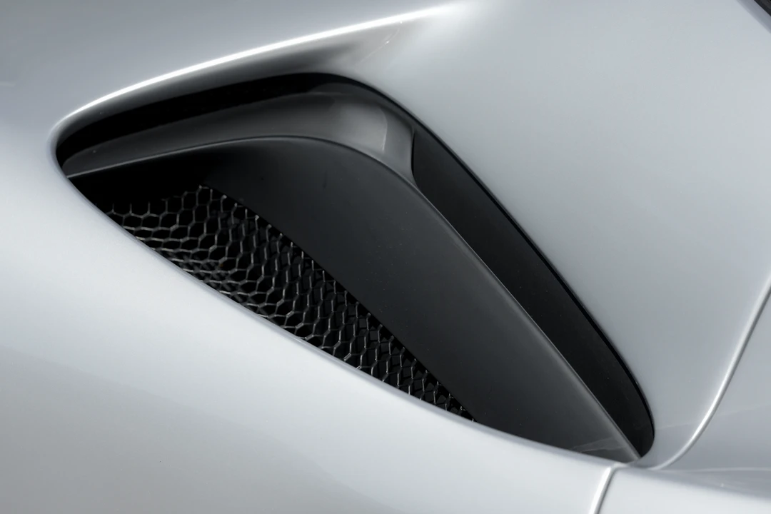 2021 Ferrari SF90 Stradale - Image 29 of 31