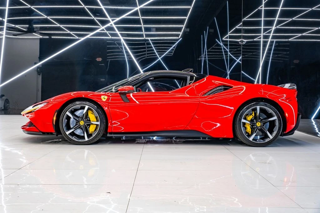 2021 Ferrari SF90 Stradale - Image 19 of 31