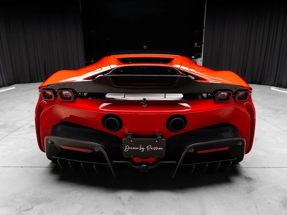 2021 Ferrari - Image 18 of 31