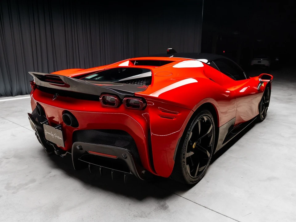2021 Ferrari SF90 Stradale - Image 19 of 31