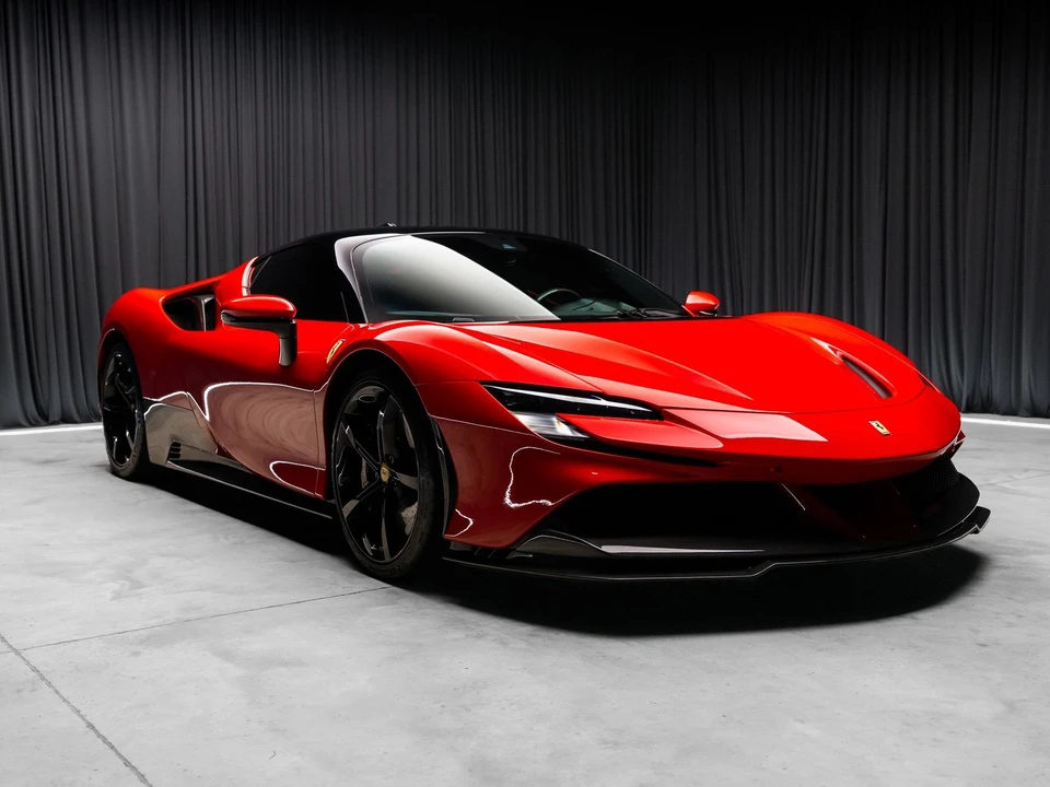 2021 Ferrari - Image 21 of 31