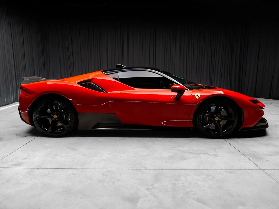 2021 Ferrari - Image 20 of 31
