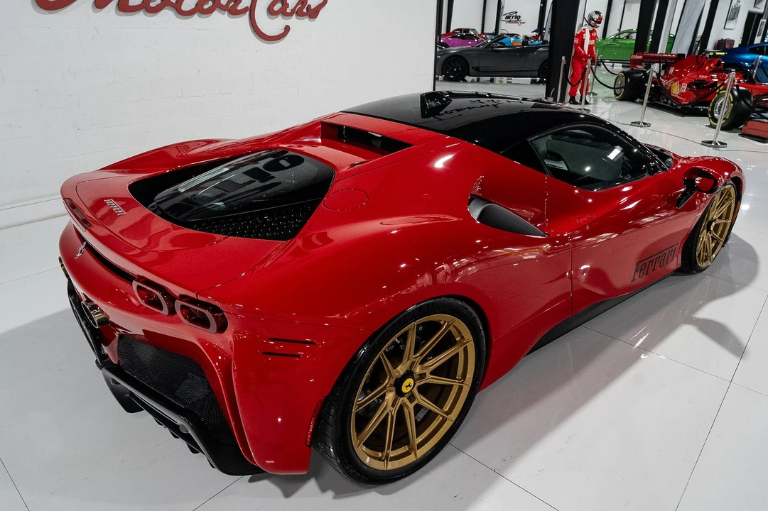 2021 Ferrari SF90 Stradale - Image 7 of 31