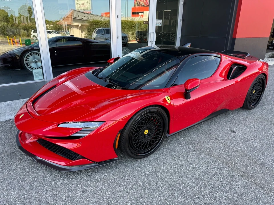 2021 Ferrari SF90 Stradale - Image 8 of 21