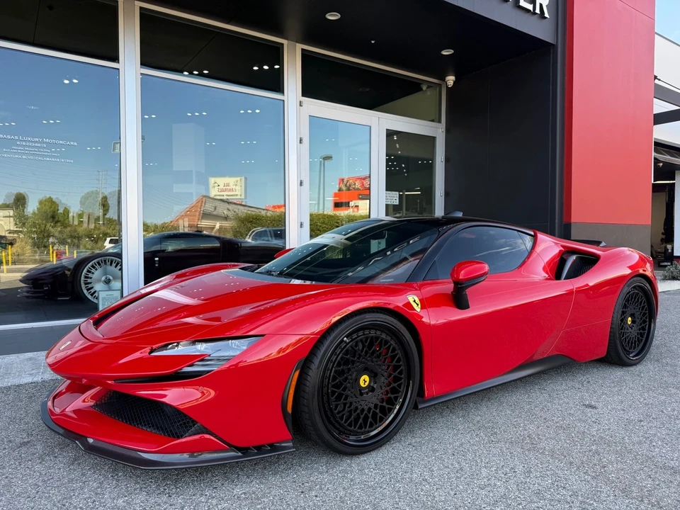 2021 Ferrari SF90 Stradale - Image 7 of 21