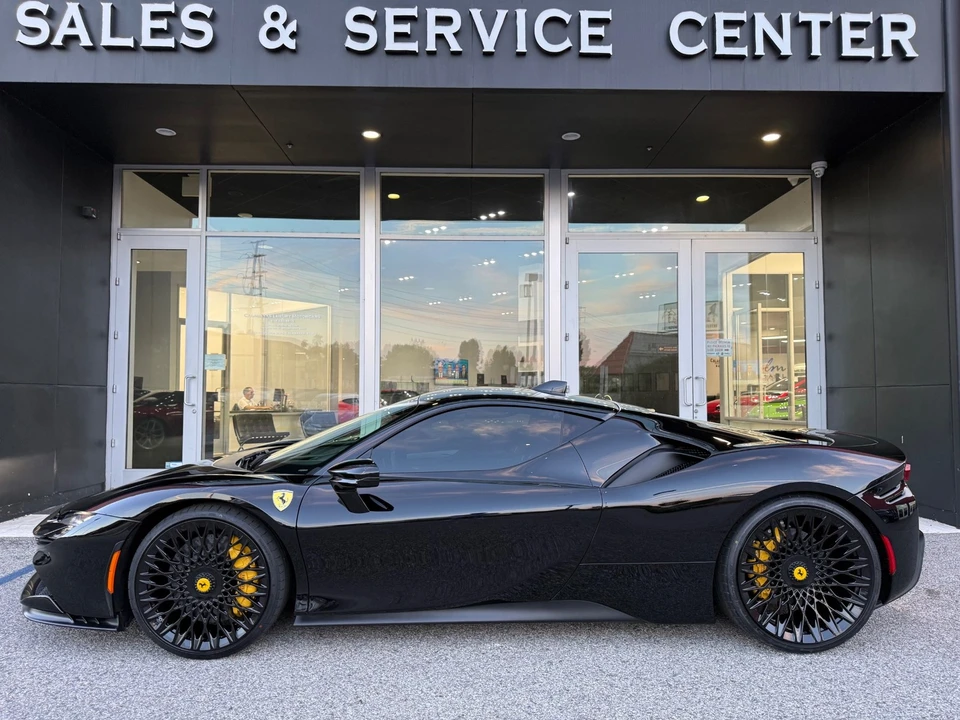 2021 Ferrari SF90 Stradale - Image 6 of 21