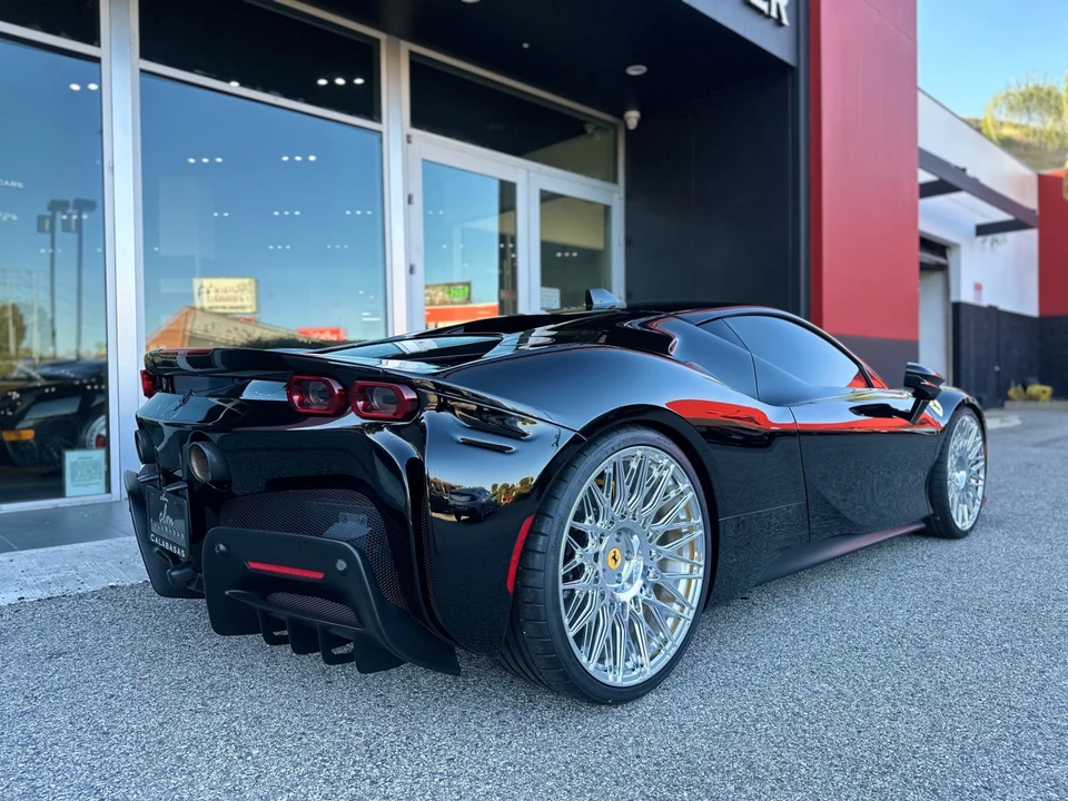 2021 Ferrari SF90 Stradale - Image 5 of 21