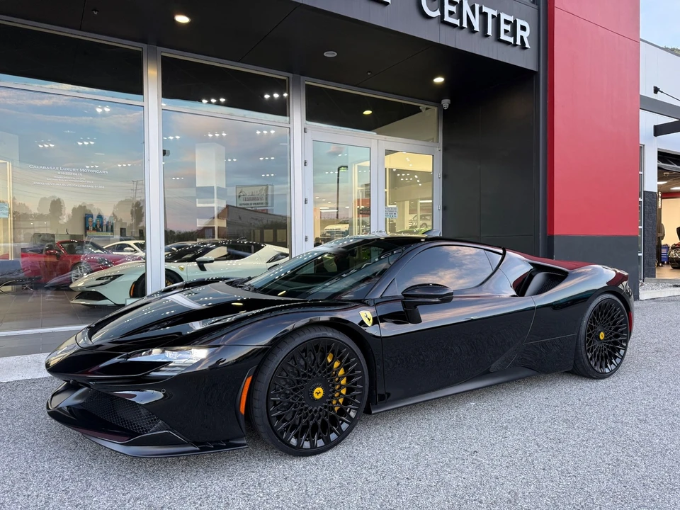 2021 Ferrari SF90 Stradale - Image 7 of 21