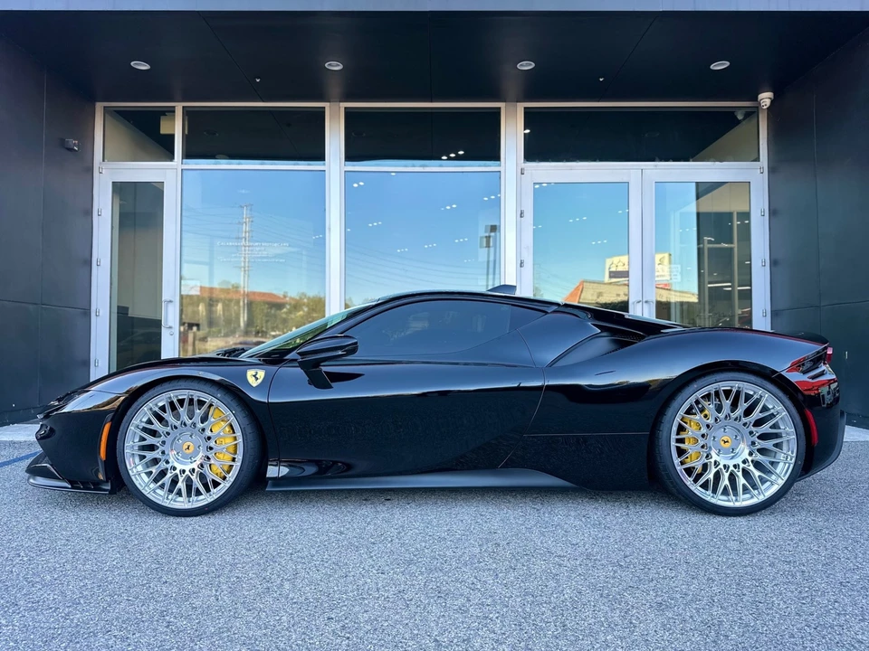 2021 Ferrari SF90 Stradale - Image 7 of 21