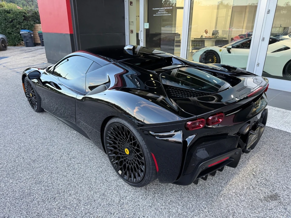 2021 Ferrari SF90 Stradale - Image 10 of 21