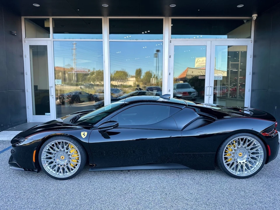2021 Ferrari SF90 Stradale - Image 8 of 21