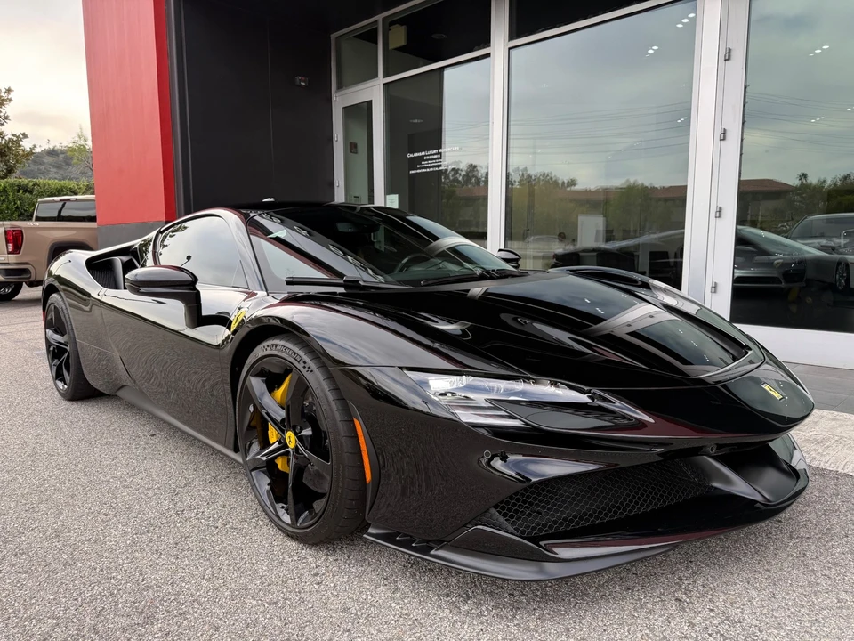 2021 Ferrari SF90 Stradale - Image 2 of 21