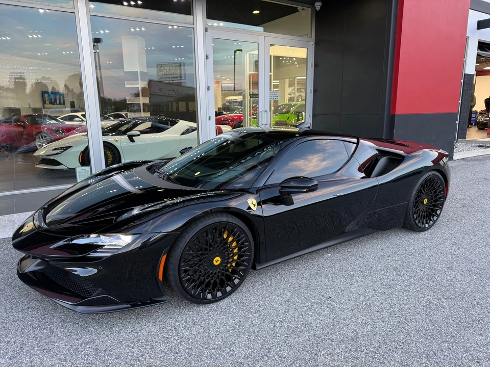 2021 Ferrari SF90 Stradale - Image 8 of 21