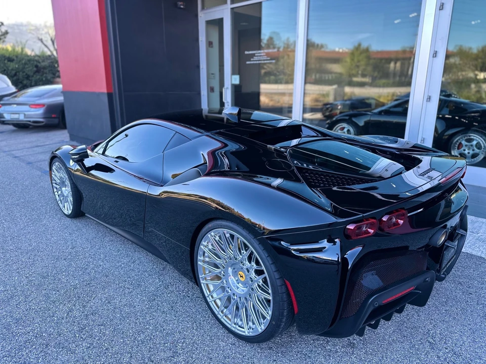2021 Ferrari SF90 Stradale - Image 10 of 21