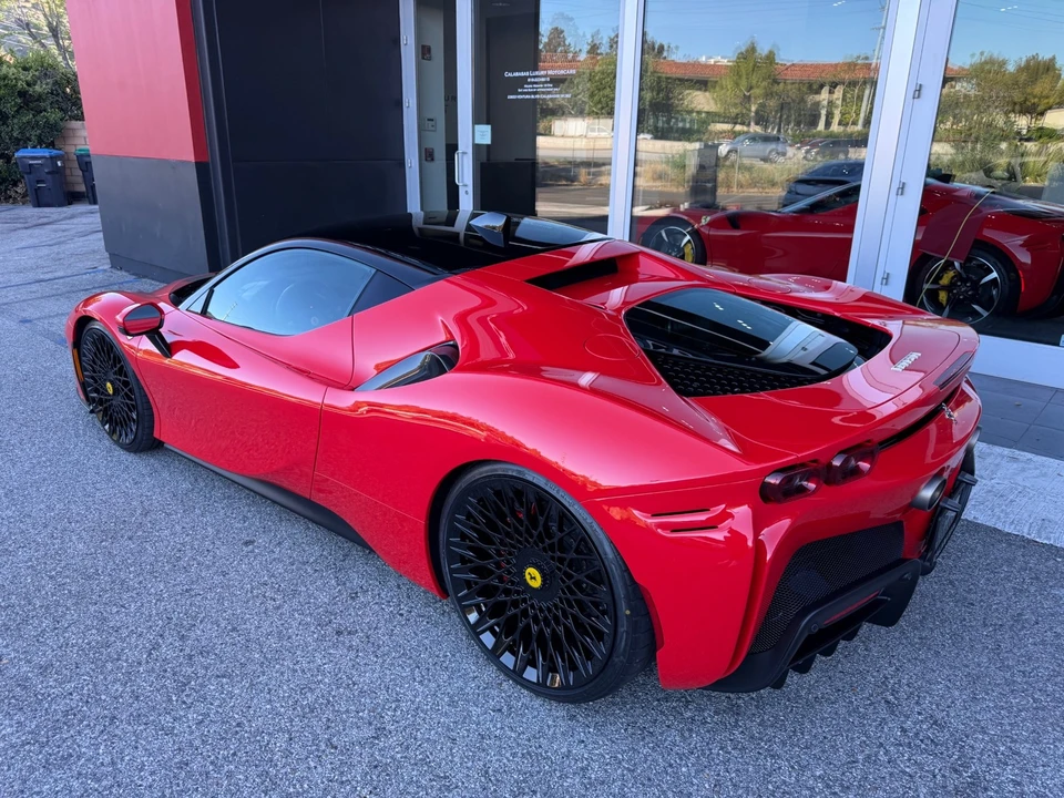 2021 Ferrari SF90 Stradale - Image 10 of 28