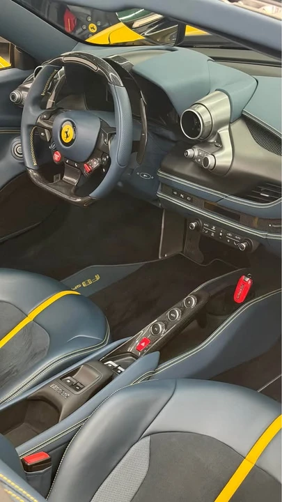 2021 Ferrari F8 Spider - Image 14 of 18