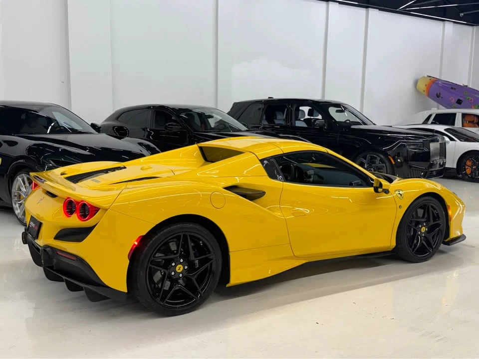 2021 Ferrari F8 Spider - Image 18 of 18