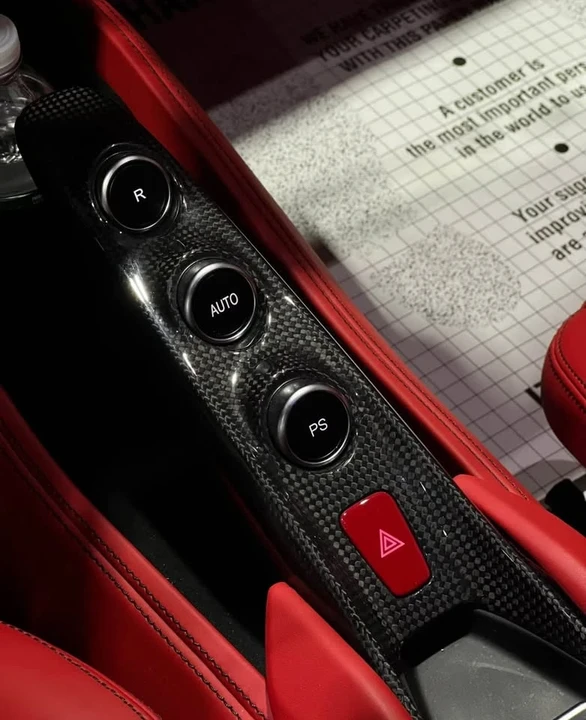 2021 Ferrari F8 Tributo - Image 9 of 17