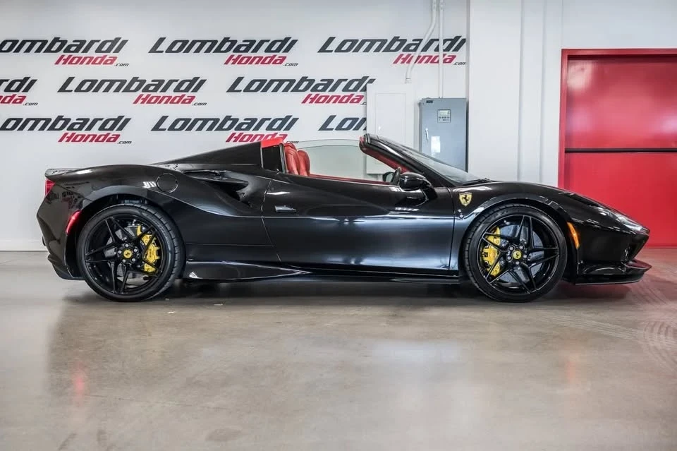 2021 Ferrari F8 Spider - Image 3 of 5