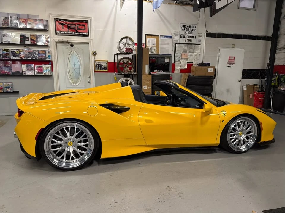 2021 Ferrari F8 Spider - Image 3 of 20