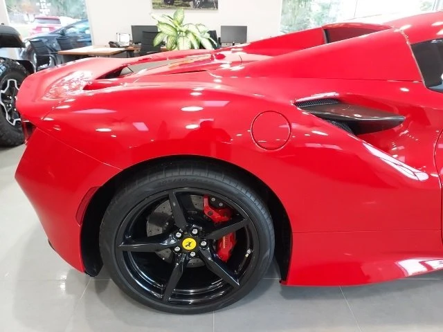 2021 Ferrari F8 Spider - Image 12 of 20