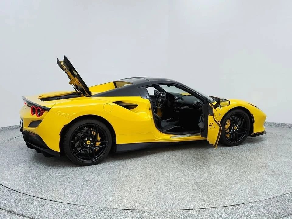 2021 Ferrari F8 Spider - Image 11 of 20