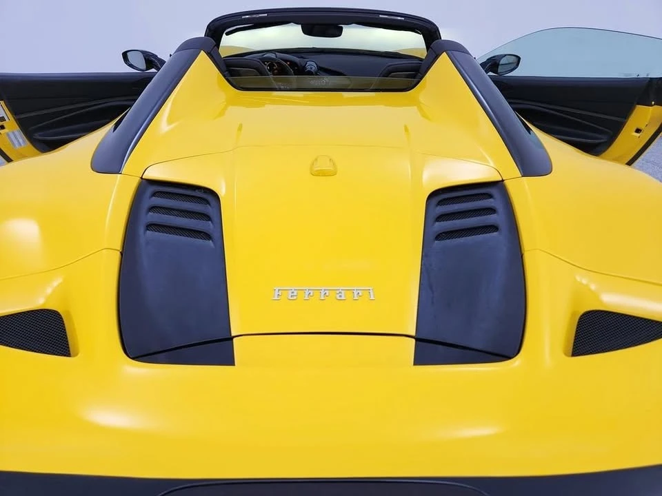 2021 Ferrari F8 Spider - Image 12 of 18