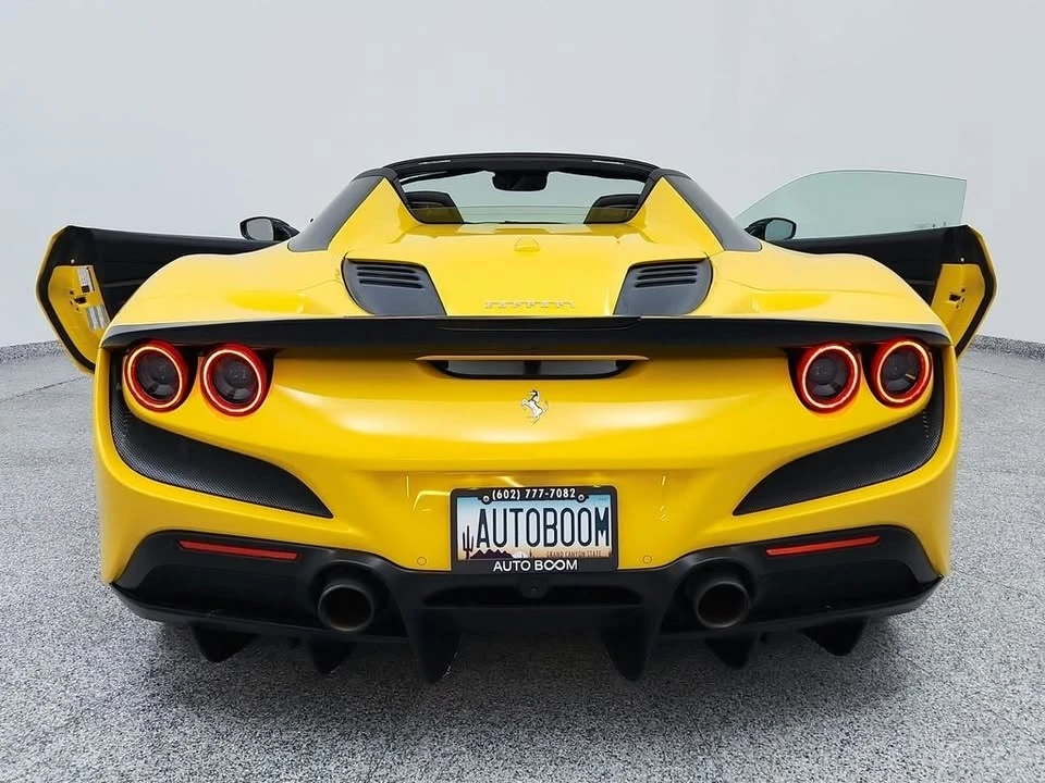 2021 Ferrari F8 Spider - Image 11 of 18